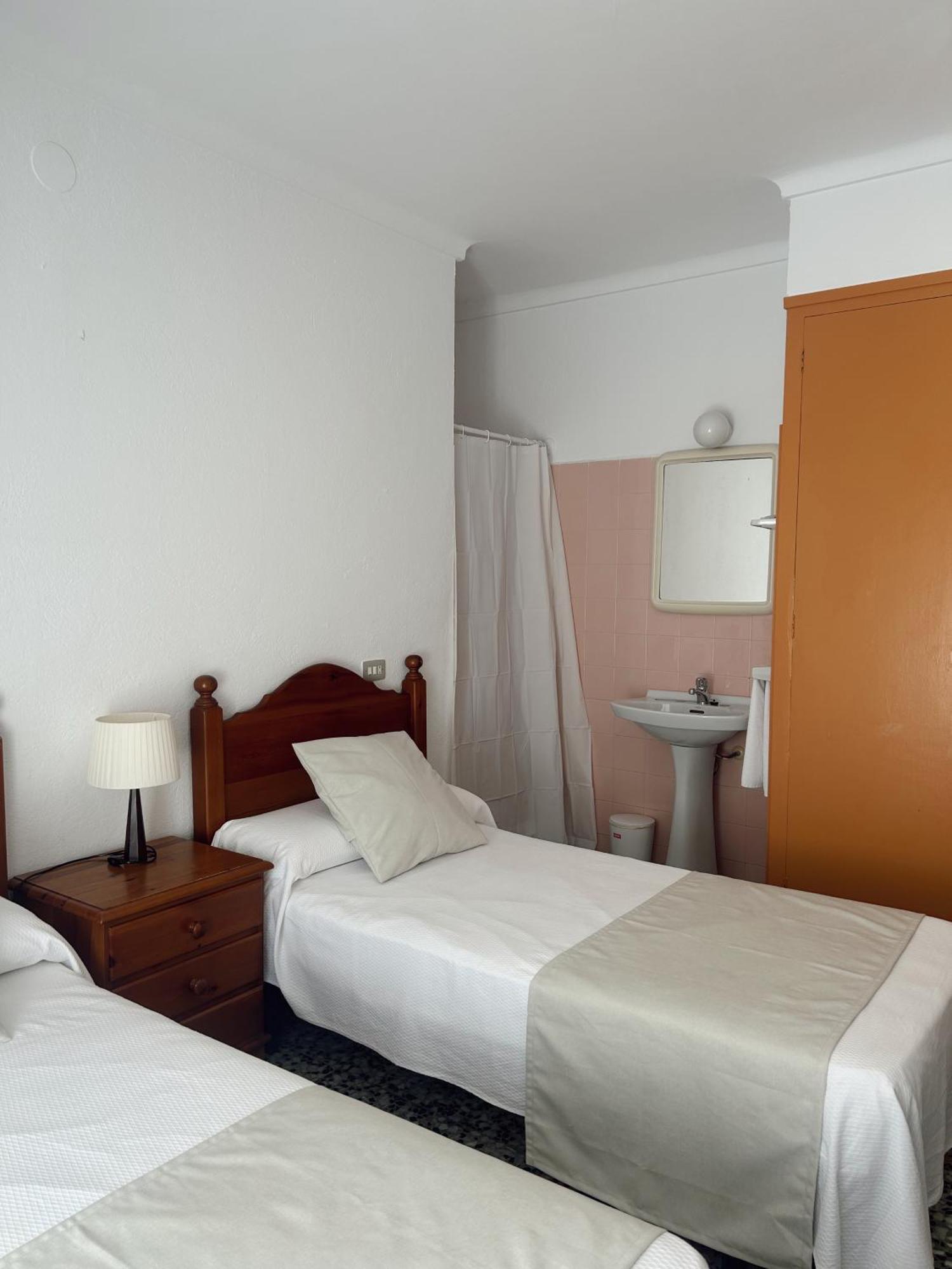 Hostal La Tina El Port De La Selva Eksteriør bilde
